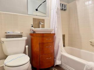 2BR Chic Downtown ATL Condo w Free Parking LM602 - Atlanta - 3