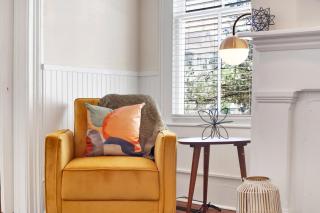 Comfortable Executive Rental by the Park Heated Pool Access 1392 - Savannah - 7