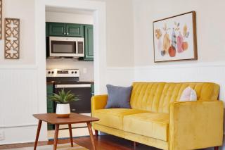 Comfortable Executive Rental by the Park Heated Pool Access 1392 - Savannah - 5