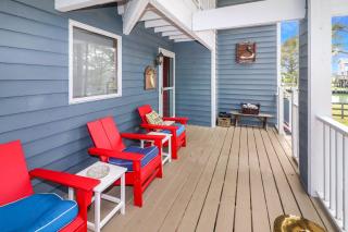 Sunshine Daydream - Pet friendly & waterfront view! - Deep Hole - 9
