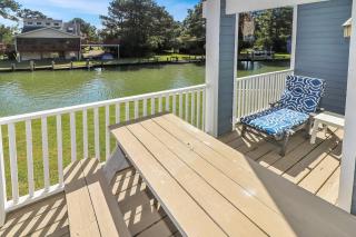 Sunshine Daydream - Pet friendly & waterfront view! - Deep Hole - 6