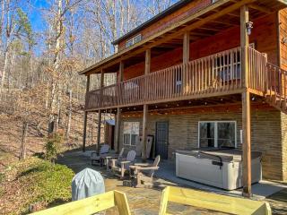 Great Expectations - Hot Tub - Outdoor Space - Games - Sevierville - 9
