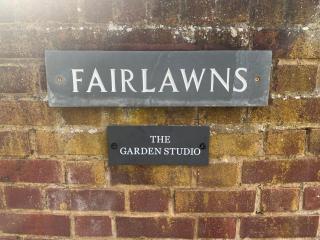 Garden Studio in Bourne End - Bourne End - 4