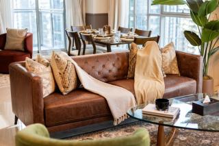 2-Bedroom Apartment with Full Burj Khalifa & Opera House Views Just 9 Min Walk to Dubai Mall! - 2