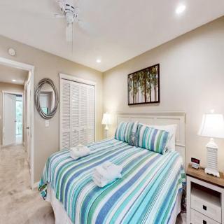 Walk to the Beach and Coligny! - Hilton Head Island - 6