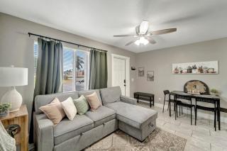 Charming 2 bed 1 Bath in Pahokee - 3