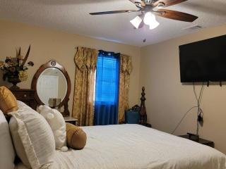 Cozy Oak Street luxury stay - Savannah - 8