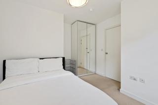 London Dockside 3 Bed - London - 9