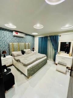Cozy&Peaceful Apartment - Lahore - 8