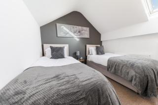 Spacious 3BR Accommodation in Barrow-in-Furness - Barrow in Furness - 4