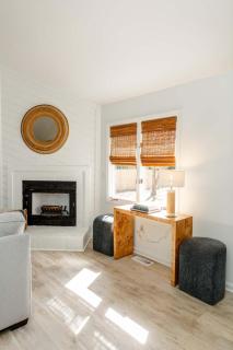 Southern Serenity Fenced in Yard Pet Friendly - Charleston - 2