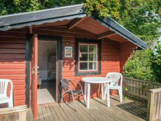 Splendid cabin in camping resort - 9