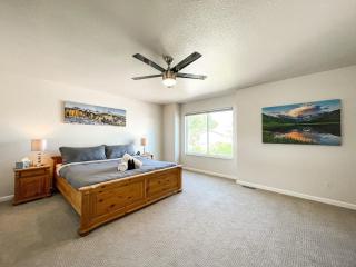 Trailside Getaway - mins to Ft Carson & Airport - 4