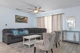 Canalfront Bradenton home with Dock & Heated Screened In Pool - Bradenton - 3