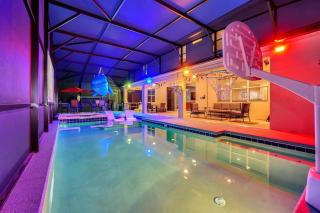 DeepSea World 15 Suites Sleep 30 Oversize Pool Spa - 6