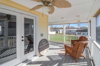 The Sea Horse - Pet friendly with fenced yard! - 8