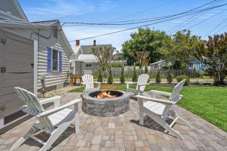 Touch of Grey- Waterfront, Pet Friendly - - 5