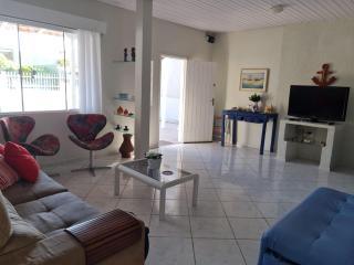 Casa ampla com 3 quartos com ar condicionado a 50mts da praia - São Francisco do Sul - 8