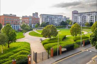 Birmingham City Centre Apartment with Parking - Birmingham - 6