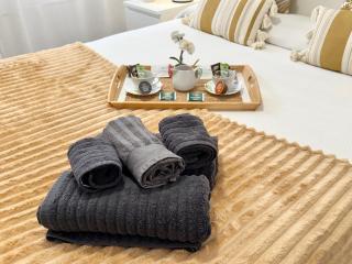 Castro Holidays - Céntrico Piscina Urbanización Garaje Gratis - 1