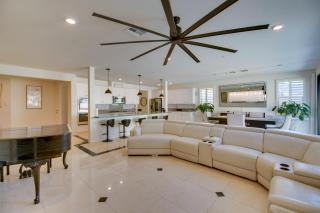 Luxurious and Spacious Family Duplex in Menifee! - Menifee - 7