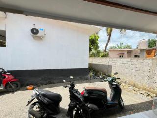 B-local guest house room 2 - Kuta Lombok - 2