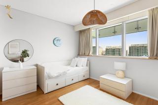 Your 2BR Oasis in Al Muneera WiFi n Free Parking - Abu Dhabi - 3