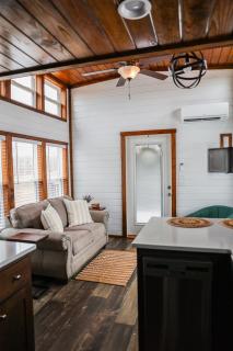 The Family Truckster (In The Pines at KY Lake) 120 Pine Grove Lane, Dover, TN 37058 - Dover - 6