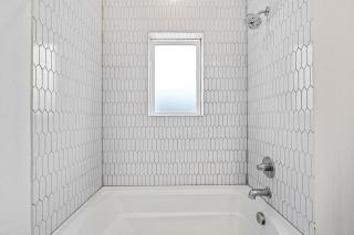 Luxé Living KASA - Irving - 6