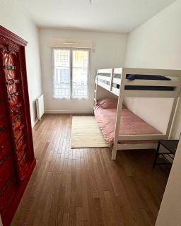 Charming 3BR Apartment with Loggia close to Paris - Le Plessis-Robinson - 4