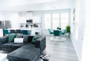 Luxurious 3BR Heartfelt Space in Dallas - Dallas - 9