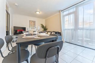 Spacious 3-BR Apt Sleeps 8 - Birmingham - 2