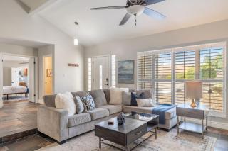 A Pharoah of North Scottsdale - 8