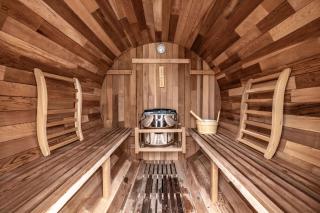 Poconos Bliss Sauna Hot Tub Arcade Lounge - 5