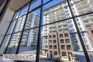 Perfect City Pad in Heritage Complex - Auckland - 1