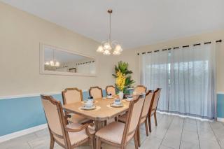 Big Ticket Dazzling 8BR Villa w Pool Spa Near Disney - 4