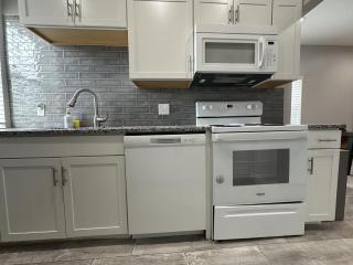 Urban Retreat 2BR Near Downtown - Columbus - 2