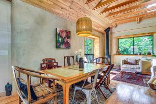 Unique and Serene Retreat, 7 Mi to Downtown Portland - 4