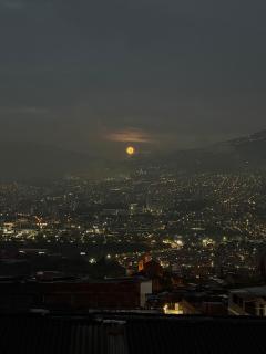 Magical stay like a local - 4