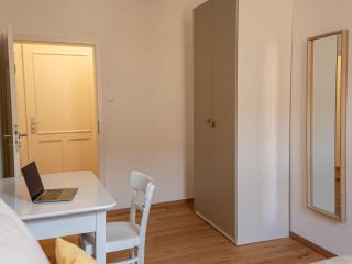Charmante 2 Zimmer Wohnung im Herzen der Stadt - 1A Lage - Karlsruhe - 2