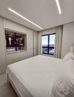Alto Luxo - 12º Andar, Cama King e Móveis Assinados - Campo Grande - 2