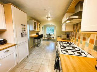 Large deluxe detached House with FREE private parking - Ely - 7