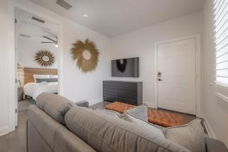201 S Fremont Ave Unit 2 Back - Tampa - 2