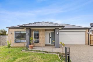 Modern Chic - Saint Leonards - 1