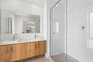 Modern Chic - Saint Leonards - 4