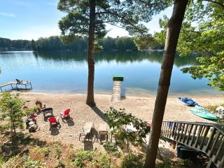 Lakefront Hot Tub Getaway - Traverse City - 6