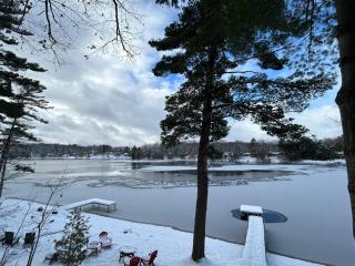 Lakefront Hot Tub Getaway - Traverse City - 2