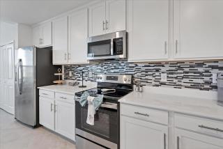 Heritage Landing Golf Club 27 night minimum 2 Bedroom Condo - Burnt Store Marina - 5