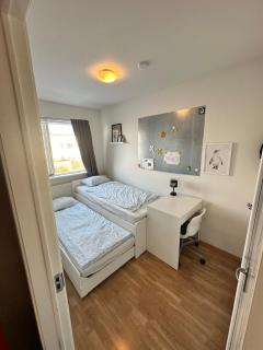 Family house near airport - 2