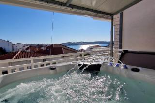 Apartments with parking space Okrug Gornji, Ciovo - 12293 - 4